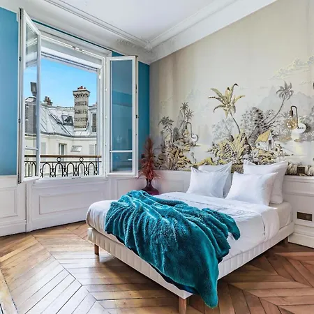 Luxury - Seine River And Eiffel Views